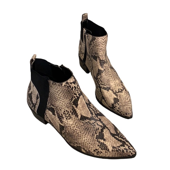 Anthropologie Parker & Sky Snakeskin Animal Chelsea Ankle Boots NWOT Size 8.5 - Picture 2 of 15